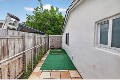 540 NE 61st St #-, Oakland Park, FL 33334 - Photo 20