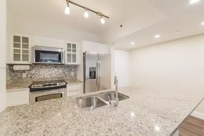 950 Brickell Bay Dr #1905, Miami, FL 33131 - Photo 6