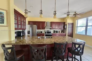 15350 SW 11th St, Miami, FL 33178 - Photo 10