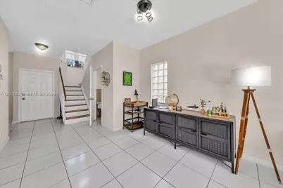 16138 Emerald Cove Rd, Weston, FL 33331 - Photo 2
