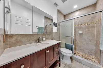 16138 Emerald Cove Rd, Weston, FL 33331 - Photo 12