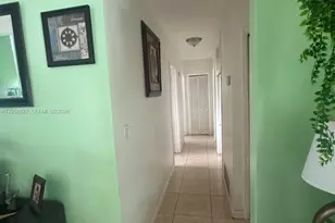 930 NW 180th Terrace, Miami Gardens, FL 33169 - Photo 14