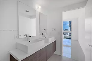 1010 SW 2nd Ave, Miami, FL 33130 - Photo 10