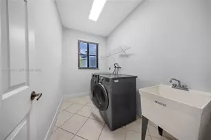 1538 Tamarind Ct, Weston, FL 33327 - Photo 34