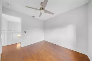 1538 Tamarind Ct, Weston, FL 33327 - Photo 6