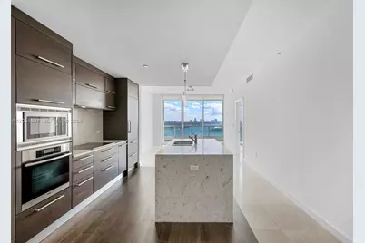 900 Biscayne Blvd #2404, Miami, FL 33132 - Photo 2