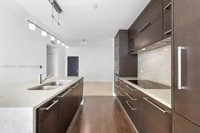 900 Biscayne Blvd #2404, Miami, FL 33132 - Photo 4