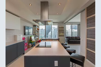 1300 Brickell Bay Dr #3804, Miami, FL 33131 - Photo 20
