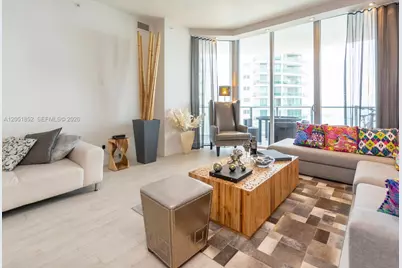 1300 Brickell Bay Dr #3804, Miami, FL 33131 - Photo 18