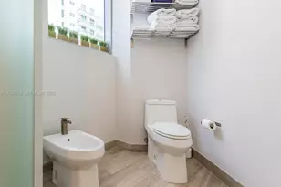 1300 Brickell Bay Dr, Miami, FL 33131 - Photo 46