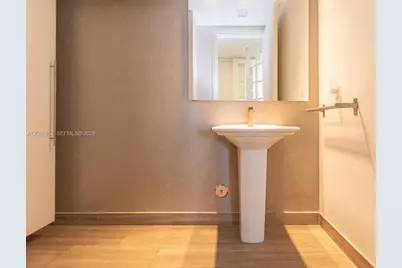 1300 Brickell Bay Dr #3804, Miami, FL 33131 - Photo 24