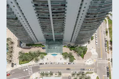 1300 Brickell Bay Dr #3804, Miami, FL 33131 - Photo 28
