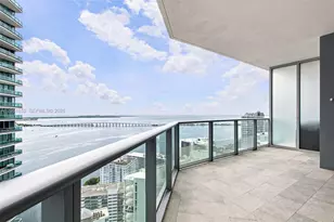 1300 Brickell Bay Dr, Miami, FL 33131 - Photo 4