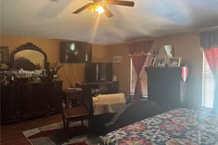 402 SE Crosspoint Dr, Port Saint Lucie, FL 34983 - Photo 8