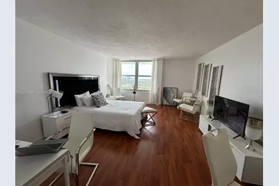 2899 Collins Ave #1734, Miami Beach, FL 33140 - Photo 8