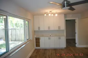 1613 NE 25th St, Wilton Manors, FL 33305 - Photo 24