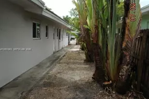 1613 NE 25th St, Wilton Manors, FL 33305 - Photo 54