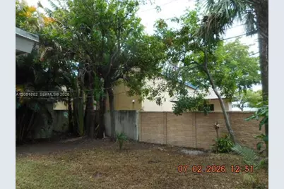 1613 NE 25th St, Wilton Manors, FL 33305 - Photo 58