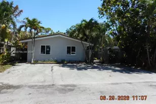 1613 NE 25th St, Wilton Manors, FL 33305 - Photo 1