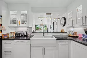 170 Ocean Ln Dr, Key Biscayne, FL 33149 - Photo 32