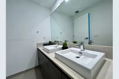 [Address not provided], Miami, FL 33131 - Photo 20