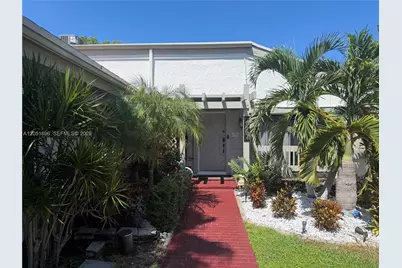 2707 S Parkview Dr, Hallandale Beach, FL 33009 - Photo 1