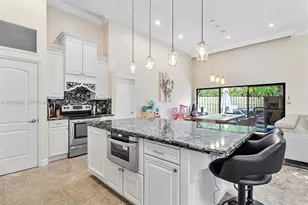 2707 S Parkview Dr, Hallandale Beach, FL 33009 - Photo 10