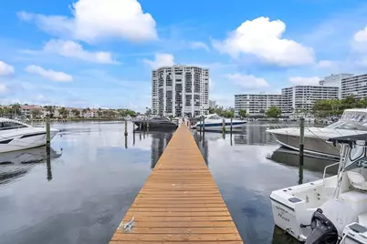 2707 S Parkview Dr, Hallandale Beach, FL 33009 - Photo 34