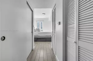 321 NE 26th St, Miami, FL 33137 - Photo 14