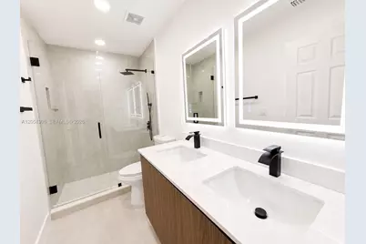 5905 Manchester Way, Tamarac, FL 33321 - Photo 12