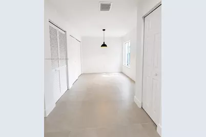 5905 Manchester Way, Tamarac, FL 33321 - Photo 6