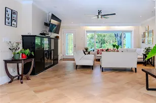 1529 Bayview Dr, Fort Lauderdale, FL 33304 - Photo 4