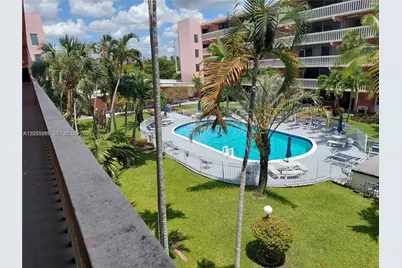 180 12 #15c, Hallandale Beach, FL 33009 - Photo 1