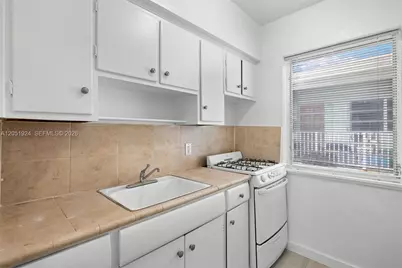 7721 Dickens Ave #6, Miami Beach, FL 33141 - Photo 1