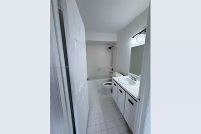 9850 Hammocks Blvd #107, Miami, FL 33196 - Photo 12