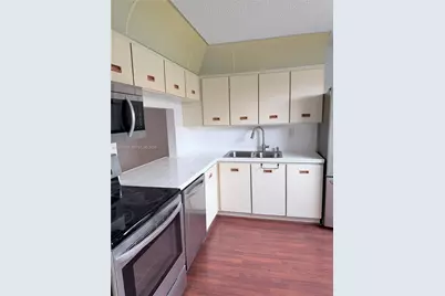 9850 Hammocks Blvd #107, Miami, FL 33196 - Photo 6