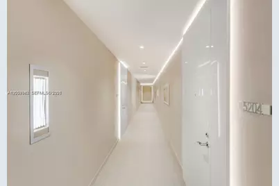 1000 Brickell Plz #2110, Miami, FL 33131 - Photo 28