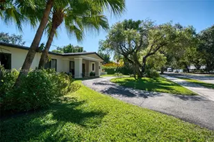 9801 SW 73rd Ct, Pinecrest, FL 33156 - Photo 10