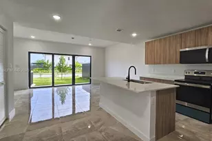 1305 NW 4th Ter, Florida City, FL 33034 - Photo 4