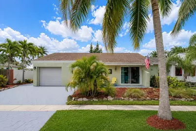 520 SW 167th Ter, Weston, FL 33326 - Photo 1