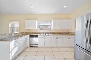 3641 NE 4th St, Homestead, FL 33033 - Photo 8