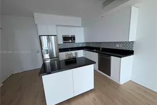 92 SW 3rd St, Miami, FL 33130 - Photo 38