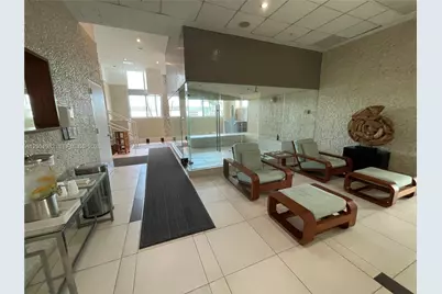 92 SW 3rd St #5012, Miami, FL 33130 - Photo 10