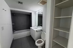 92 SW 3rd St, Miami, FL 33130 - Photo 32
