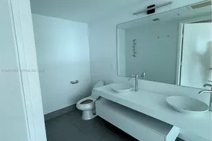 92 SW 3rd St, Miami, FL 33130 - Photo 28