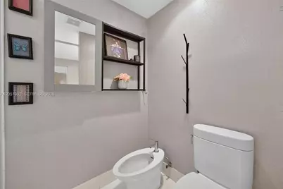 2950 NE 188th St #406, Aventura, FL 33180 - Photo 24