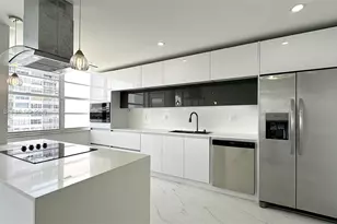 18061 Biscayne Blvd, Aventura, FL 33160 - Photo 2