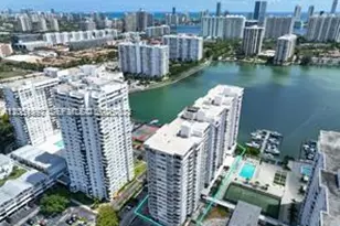 18061 Biscayne Blvd, Aventura, FL 33160 - Photo 30