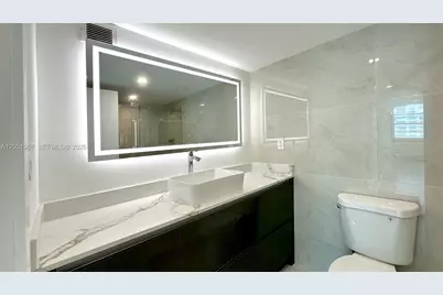 18061 Biscayne Blvd #1204, Aventura, FL 33160 - Photo 14