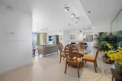 19999 E Country Club Dr #1406, Aventura, FL 33180 - Photo 12